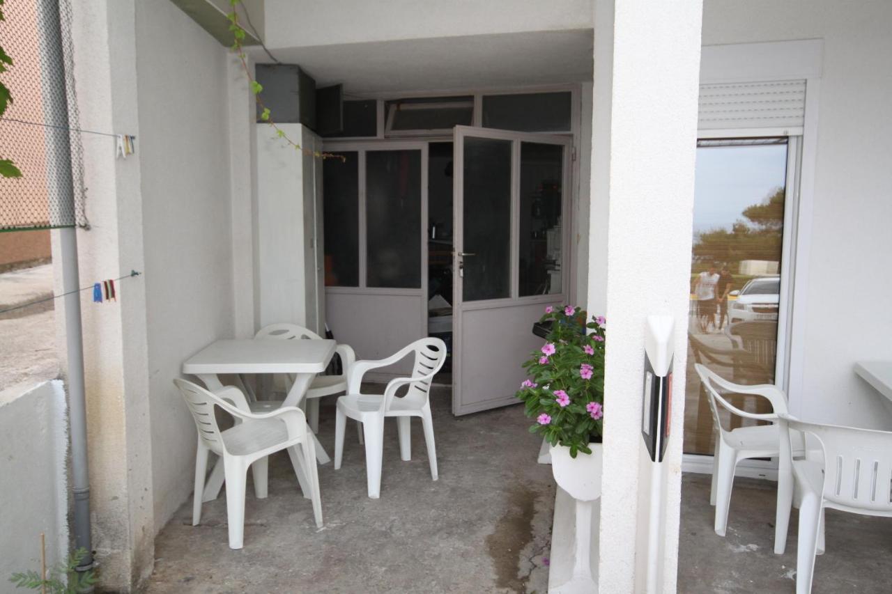 Apartments with a parking space Makarska - 6696 Exteriör bild